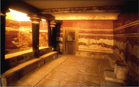 Cnossos throne, light well over sunken chamber.jpg